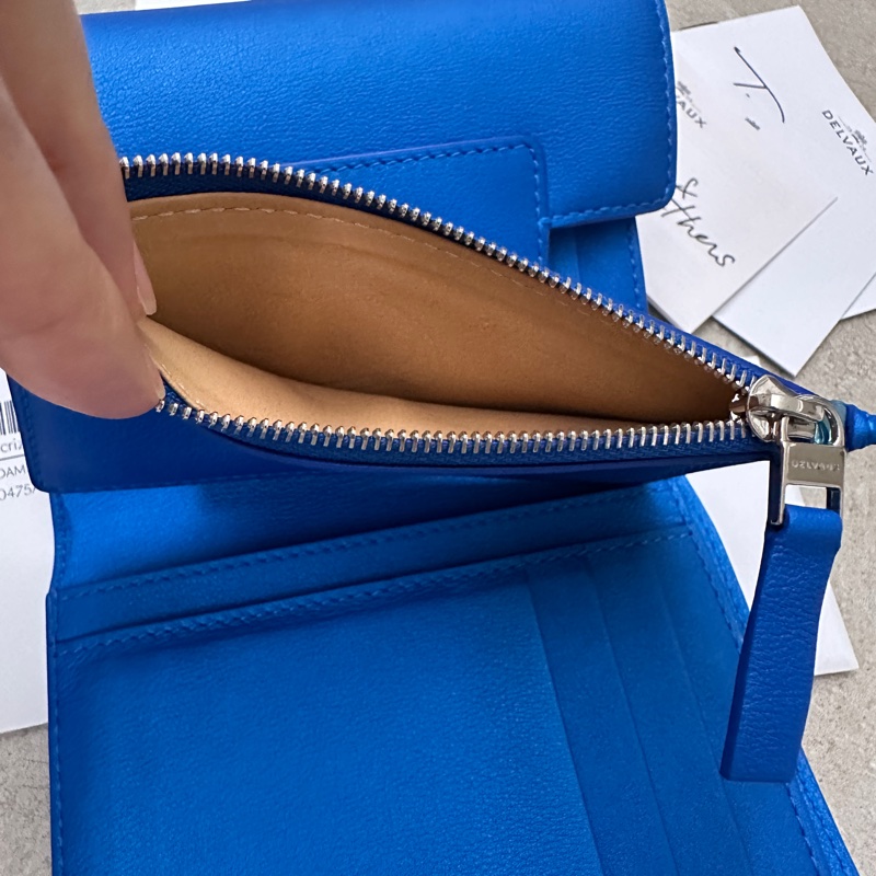 Delvaux 非常經典的 Madame 系列短夾-19