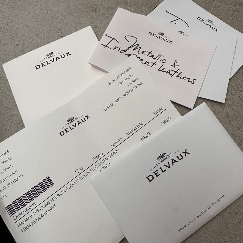 Delvaux 非常經典的 Madame 系列短夾-21