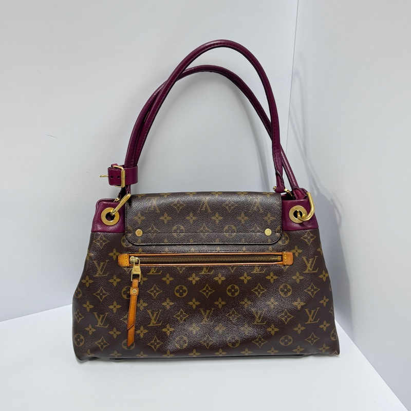 經典永存🎀 】 LV Olympe 經典老花 肩背包（專櫃價13.6 萬）-7