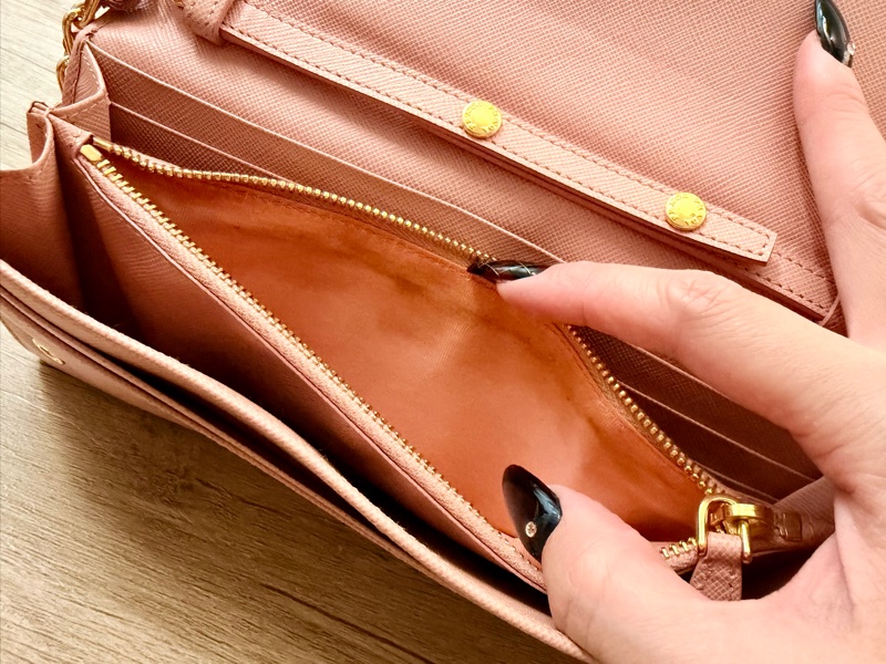 Prada wallet on chain woc 長夾皮穿鏈手拿包/斜背包鏈包-9