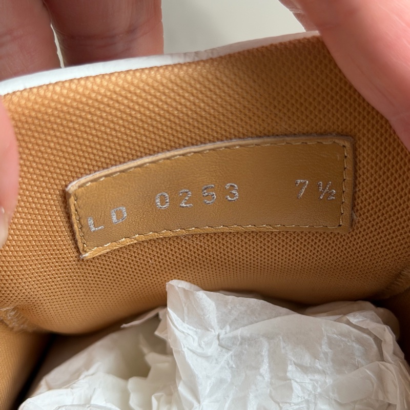 (99新)LV Beverly Hills 壓紋皮革 運動鞋-6