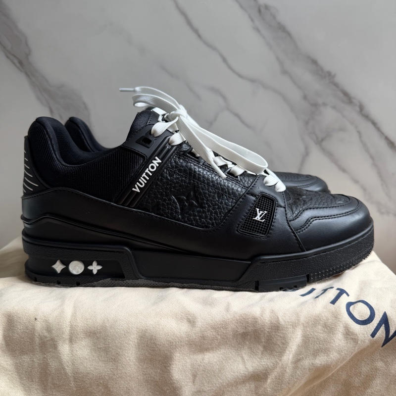 （99新 ）LV trainer 黑武士 皮革款-1