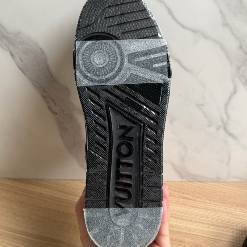 （99新 ）LV trainer 黑武士 皮革款-9