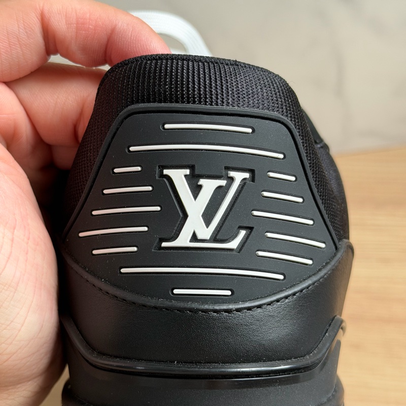 （99新 ）LV trainer 黑武士 皮革款-19