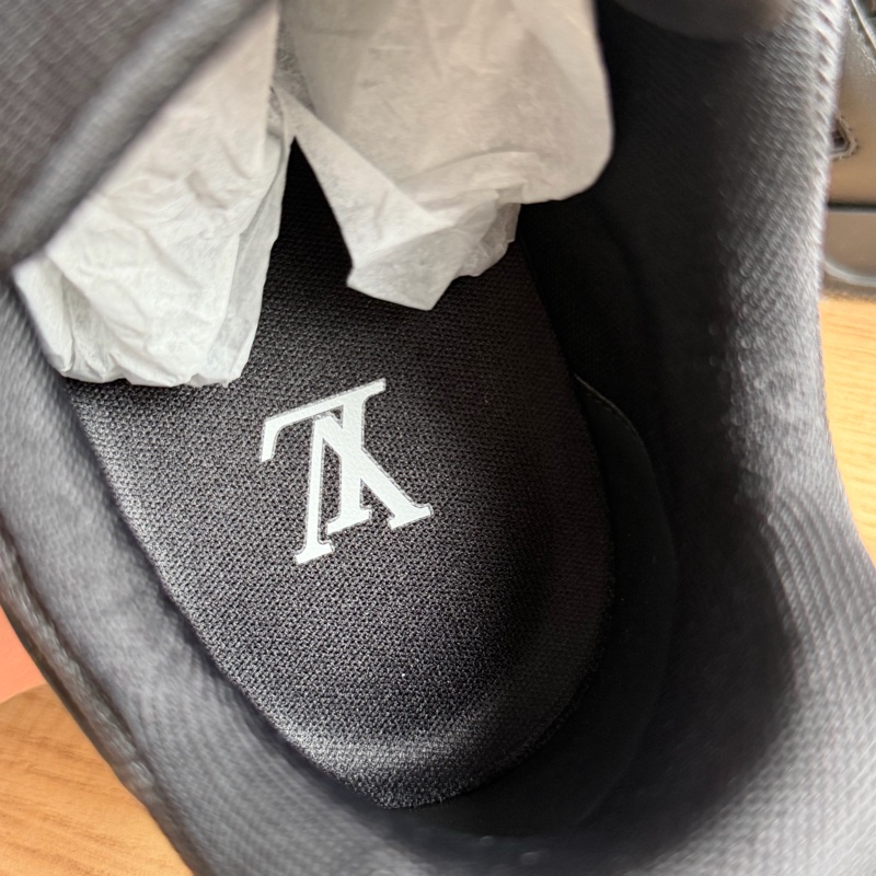 （99新 ）LV trainer 黑武士 皮革款-23