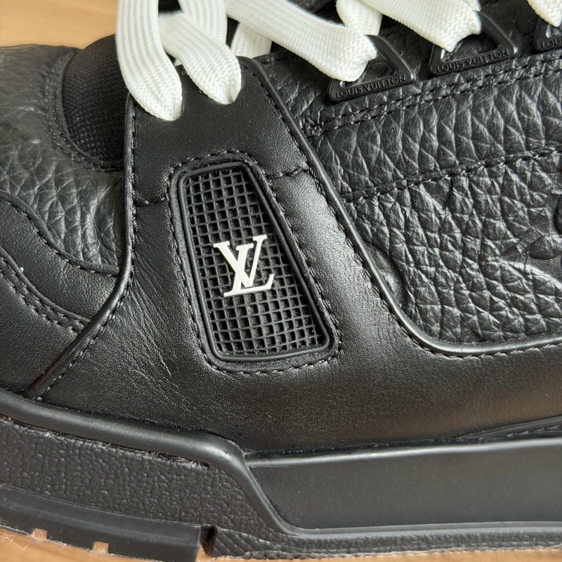 （99新 ）LV trainer 黑武士 皮革款-25