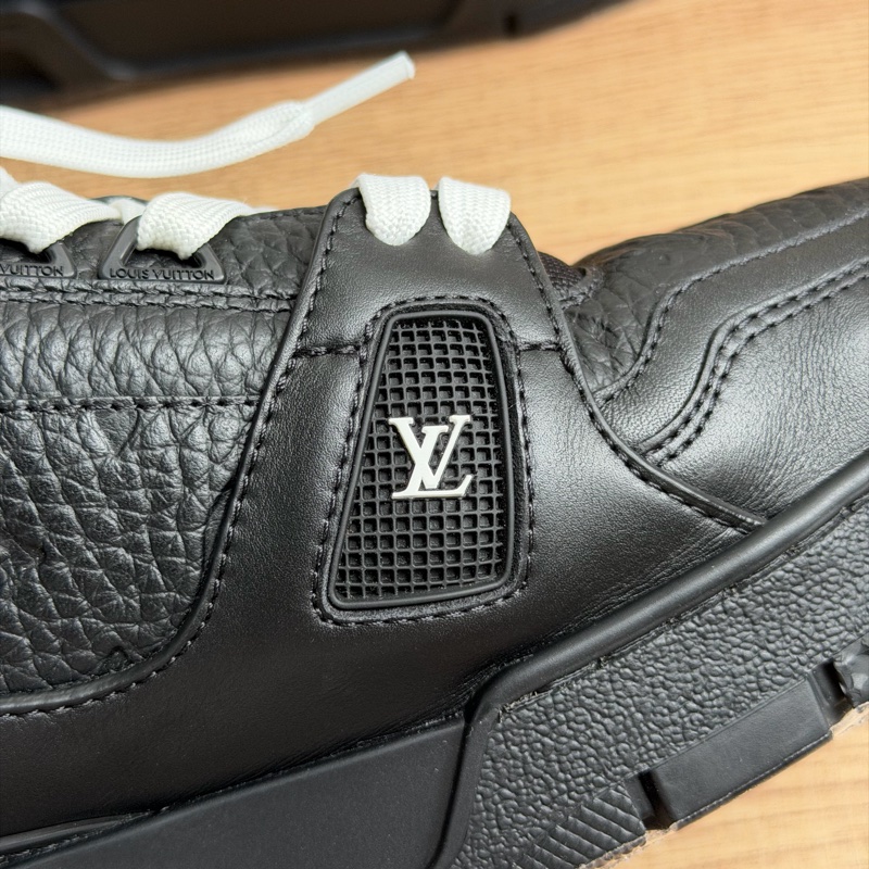 （99新 ）LV trainer 黑武士 皮革款-29