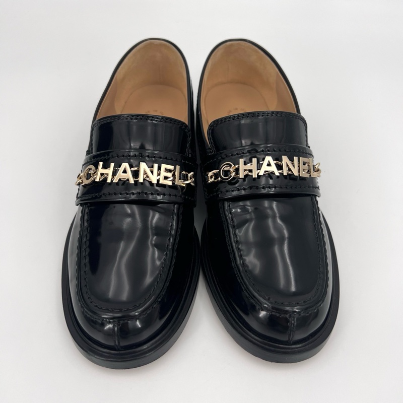 Chanel香奈兒 黑色漆皮樂福鞋-2