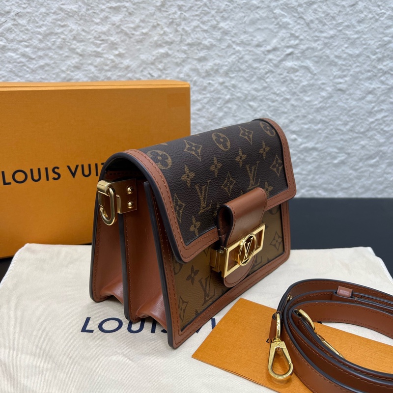 98新23年芯片款LV路易威登達芙妮小號-2