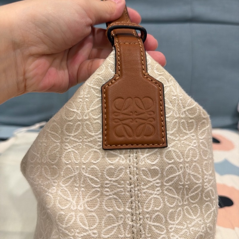 Loewe Cubi 飯盒包 9成新 包況佳-4