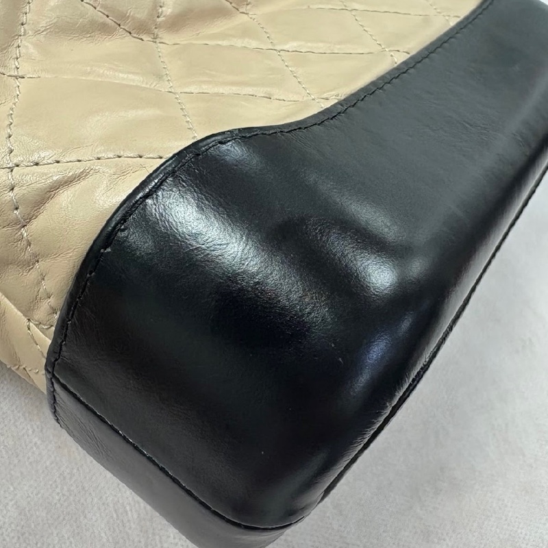 Chanel V 出清售 Chanel 粉膚色流浪包 小號（20cm）香奈兒流浪包 20小號 粉膚色 米色-4