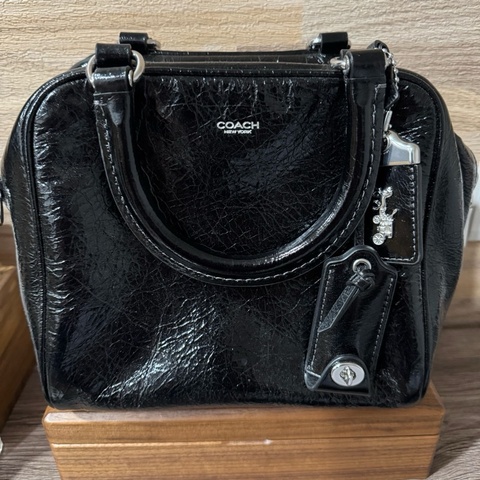 100% COACH CUBE ROGUE 20手袋