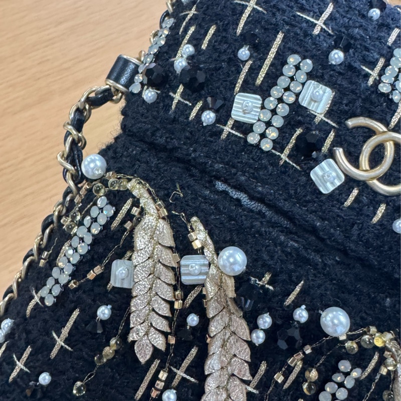 Chanel香奈兒 20A高級手工坊黑色金麥穗釘珠毛呢刺繡手機包鏈條包-2