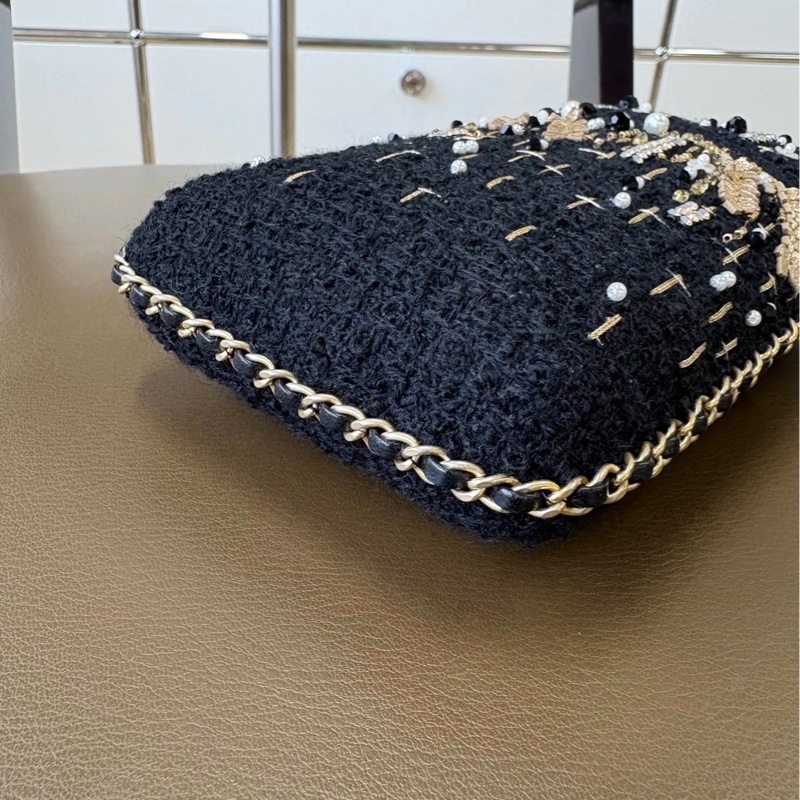 Chanel香奈兒 20A高級手工坊黑色金麥穗釘珠毛呢刺繡手機包鏈條包-13