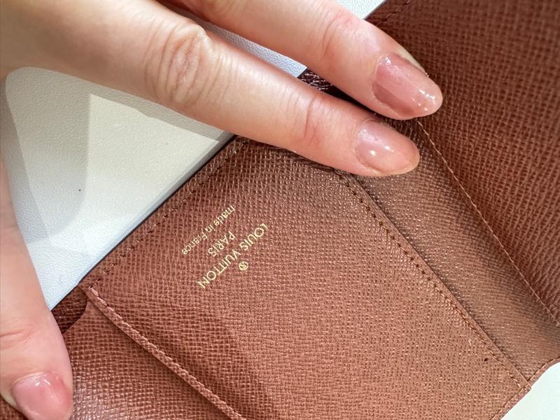 Lv 老花 棕色內裡三折短夾-3