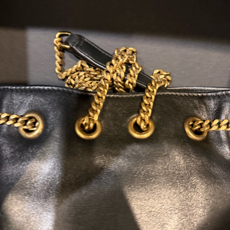 YSL小羊皮水桶包-8