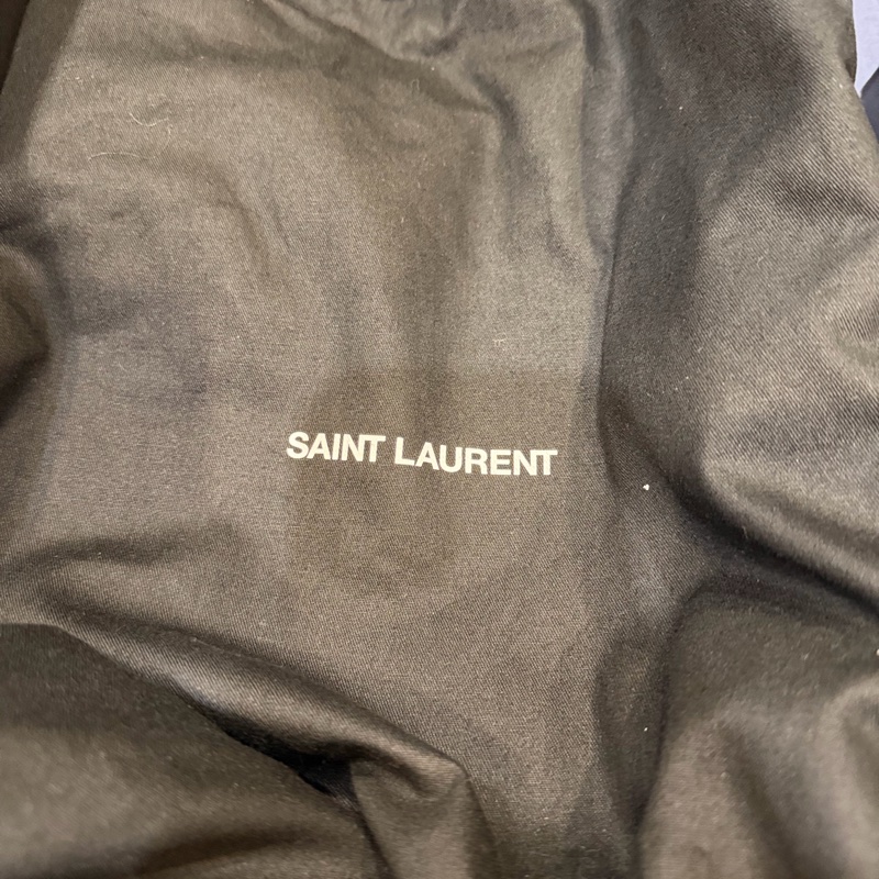 YSL小羊皮水桶包-11