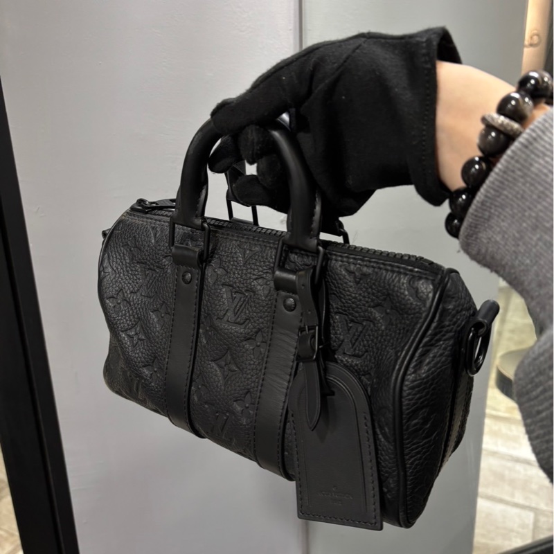 Louis Vuitton LV Keepall 25 黑皮革壓紋-5