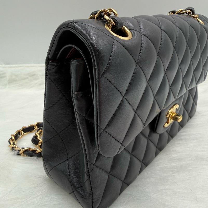 Chanel CF23 黑金羊 經典口蓋包 CF小號金扣金鍊 28開-1