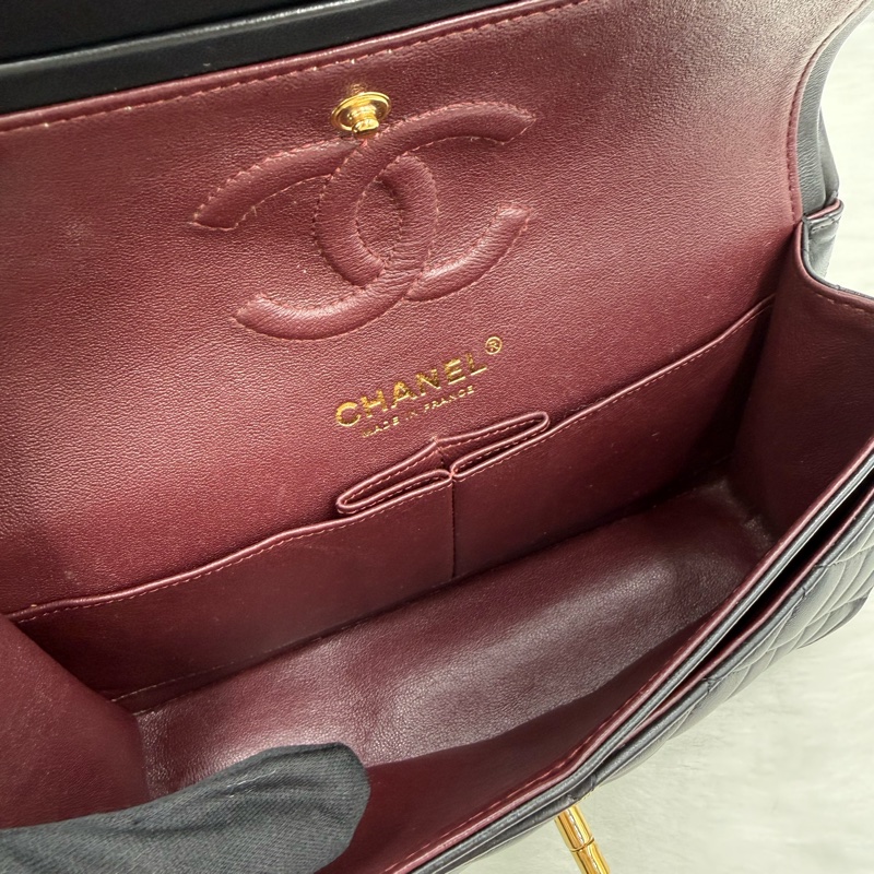 Chanel CF23 黑金羊 經典口蓋包 CF小號金扣金鍊 28開-5