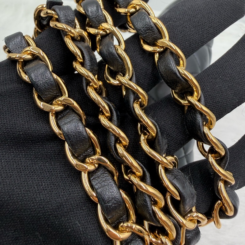 Chanel CF23 黑金羊 經典口蓋包 CF小號金扣金鍊 28開-8