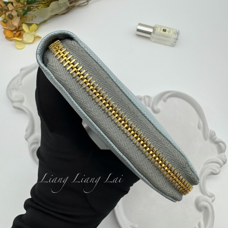 PRADA Saffiano 霧藍灰色拉鏈長夾-22