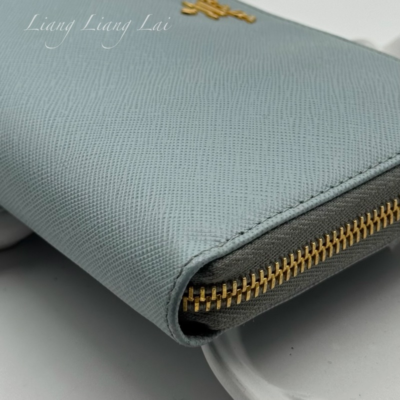PRADA Saffiano 霧藍灰色拉鏈長夾-23