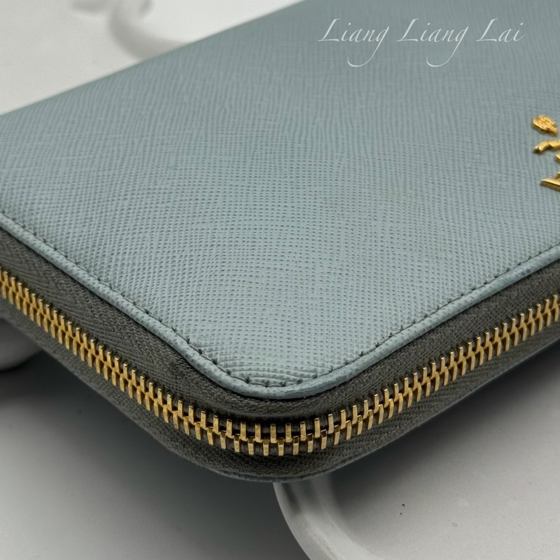 PRADA Saffiano 霧藍灰色拉鏈長夾-24