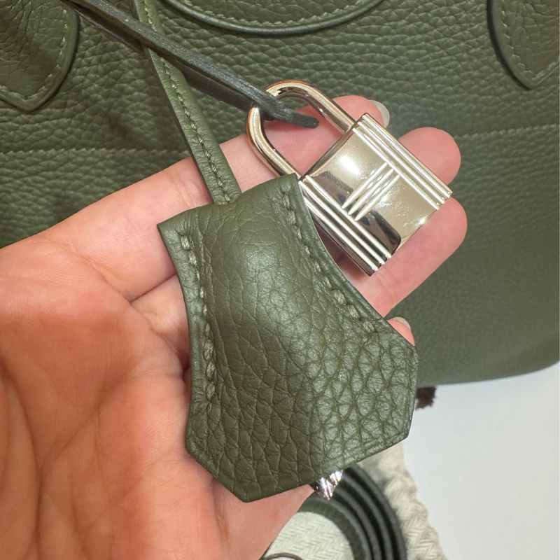 Hermes Bolide31 橄欖綠 框Q刻 🫒-4