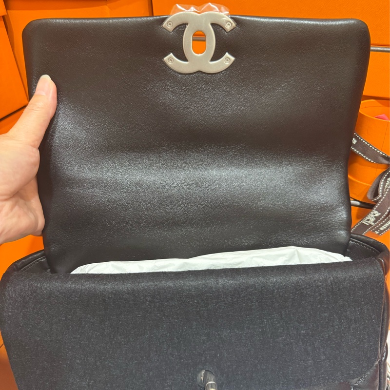 CHANEL 19Bag 黑銀26cm(小號) 🖤全新閒置 可送禮等級🎁-3