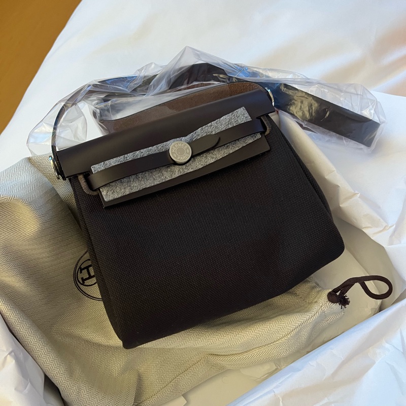 全新現貨Hermes Herbag Mini 20 烏木色銀扣-1