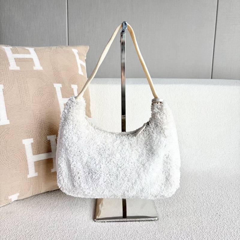 Prada 絨毛hobo腋下包 白色 銀扣 9新 配件塵袋22*18*7-2