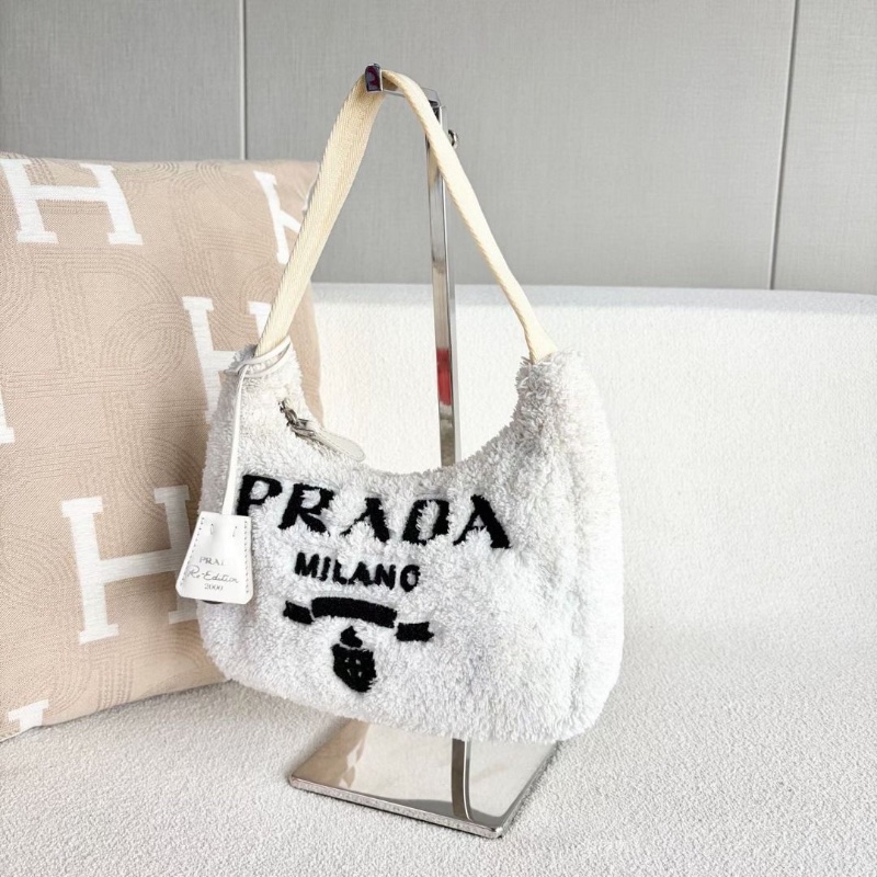 Prada 絨毛hobo腋下包 白色 銀扣 9新 配件塵袋22*18*7-3