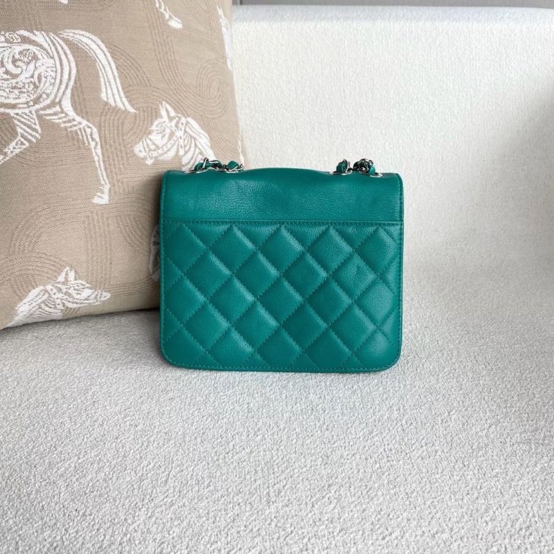 Chanel 古巴系列郵差包 綠色荔枝皮 9新 配件塵袋19*8*16-3