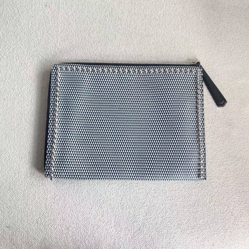 Fendi 老佛爺手拿包 黑白格紋編織 30*22 95新. 配件塵袋-2