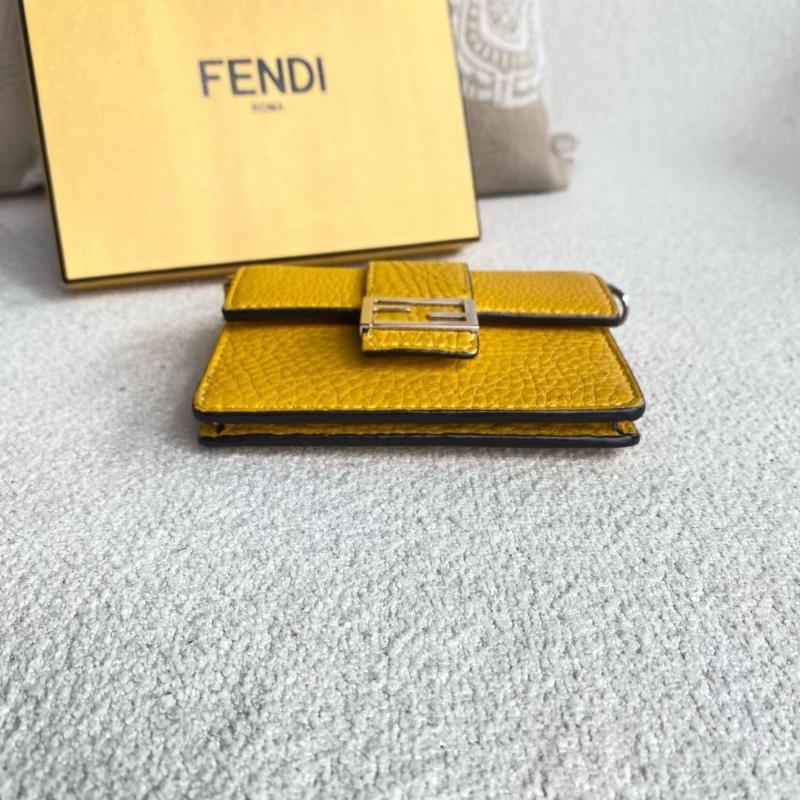 Fendi Mini Baguette法棍包11*8*2 9新. 配件盒子 肩帶 塵袋-5