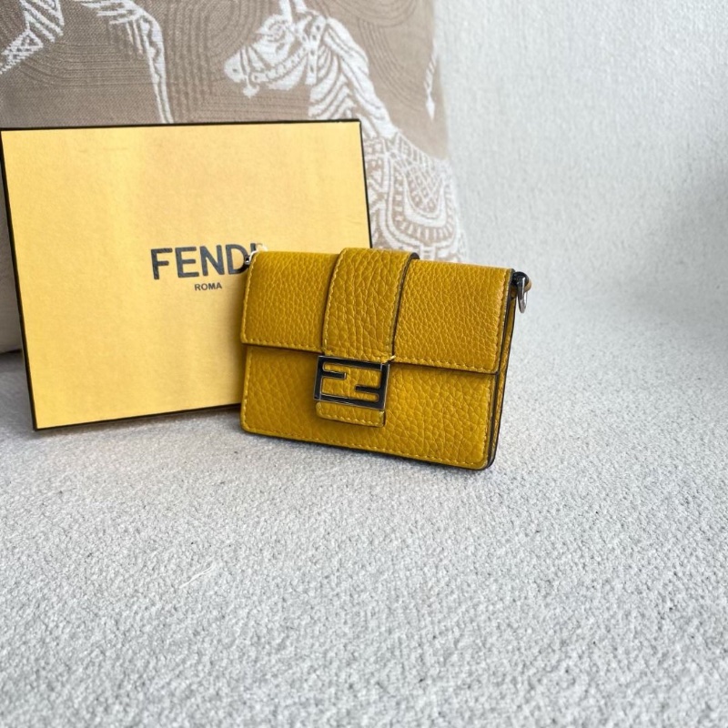 Fendi Mini Baguette法棍包11*8*2 9新. 配件盒子 肩帶 塵袋-6