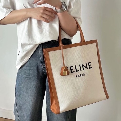 Celine 竪版Cabas帆布托特包 棕拼白 金扣 36.5*38*10  9新 配件鑰匙*2 鎖