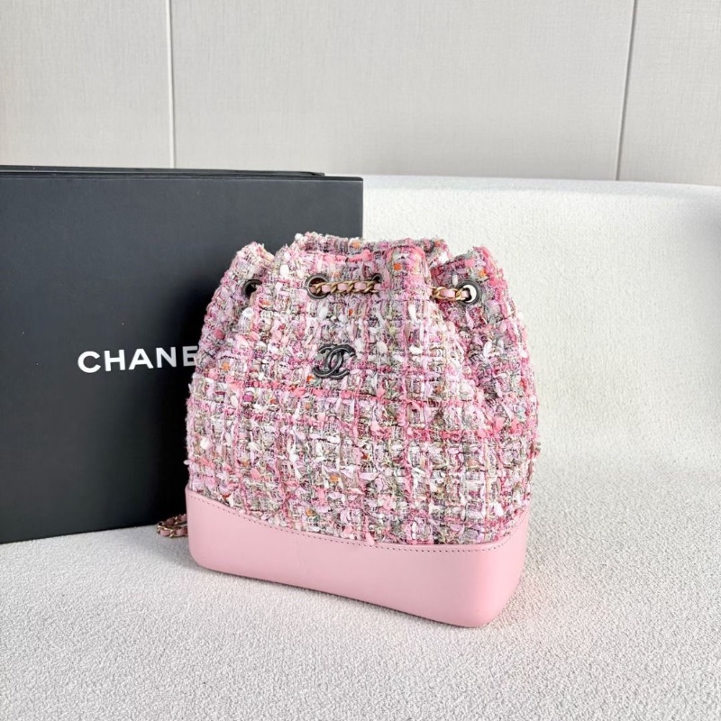 Chanel 毛呢流浪後背包粉色 仿舊銀扣 毛呢拼皮21*23*8  9新. 配件盒子 保卡 塵袋 說明書-7