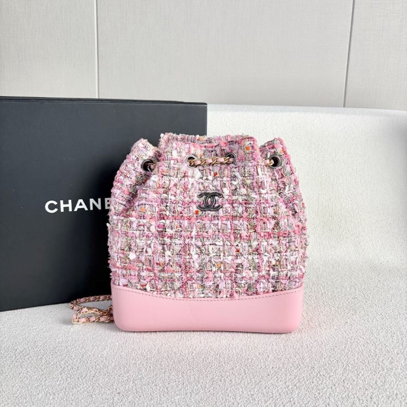 Chanel 毛呢流浪後背包粉色 仿舊銀扣 毛呢拼皮21*23*8  9新. 配件盒子 保卡 塵袋 說明書-8