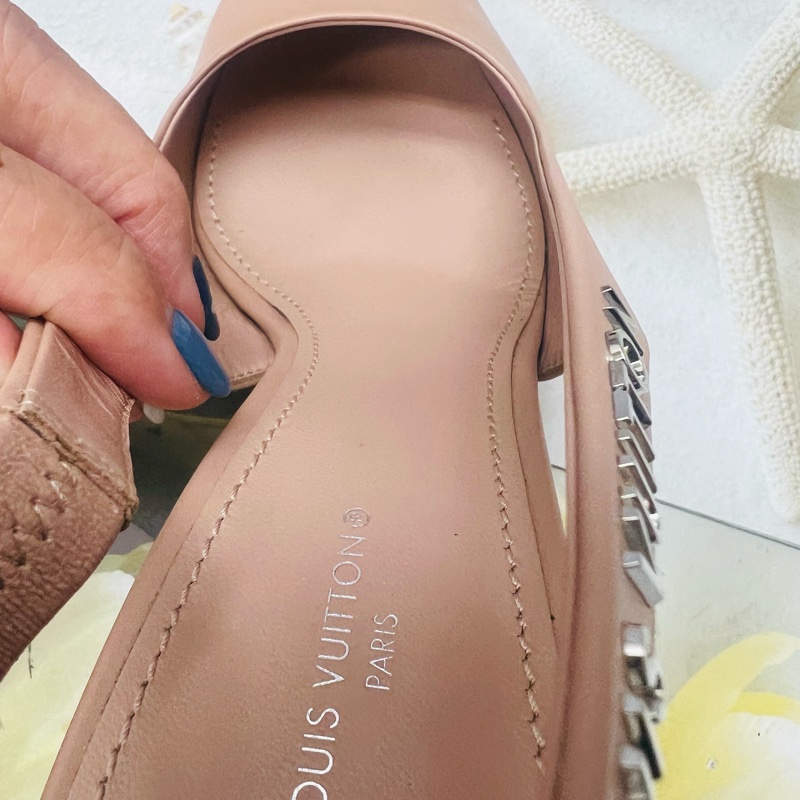 Lv裸色跟鞋-7