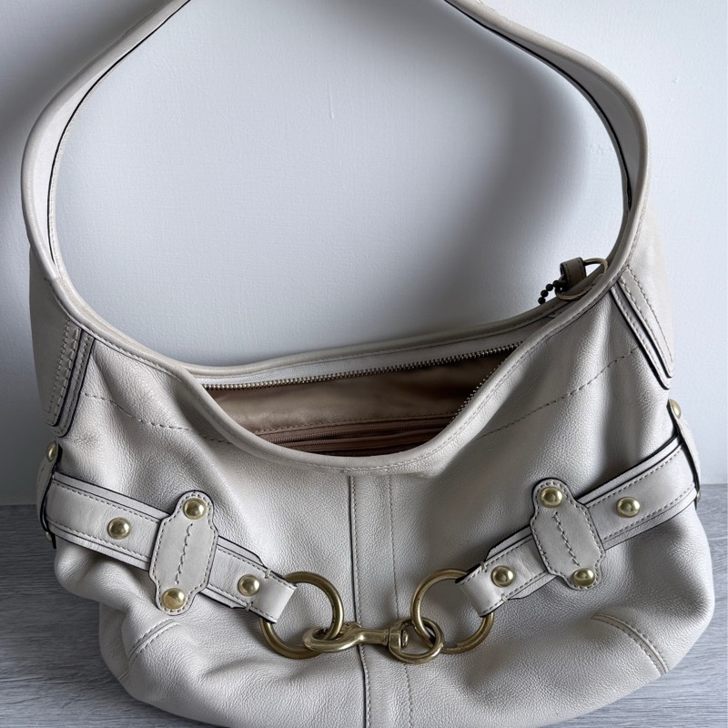 coach 白色腋下包-4