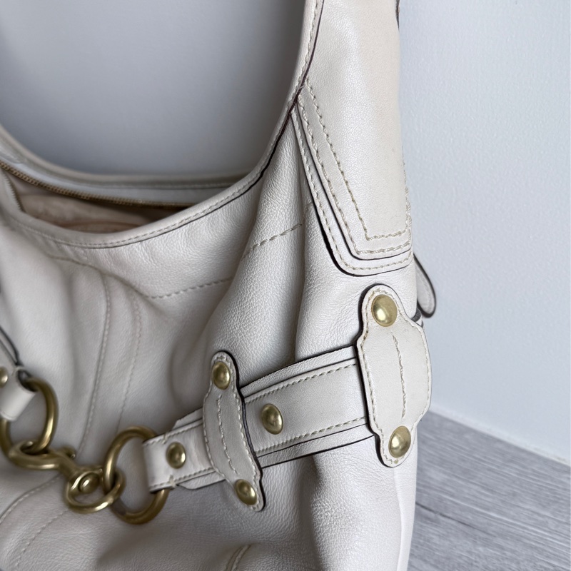 coach 白色腋下包-21