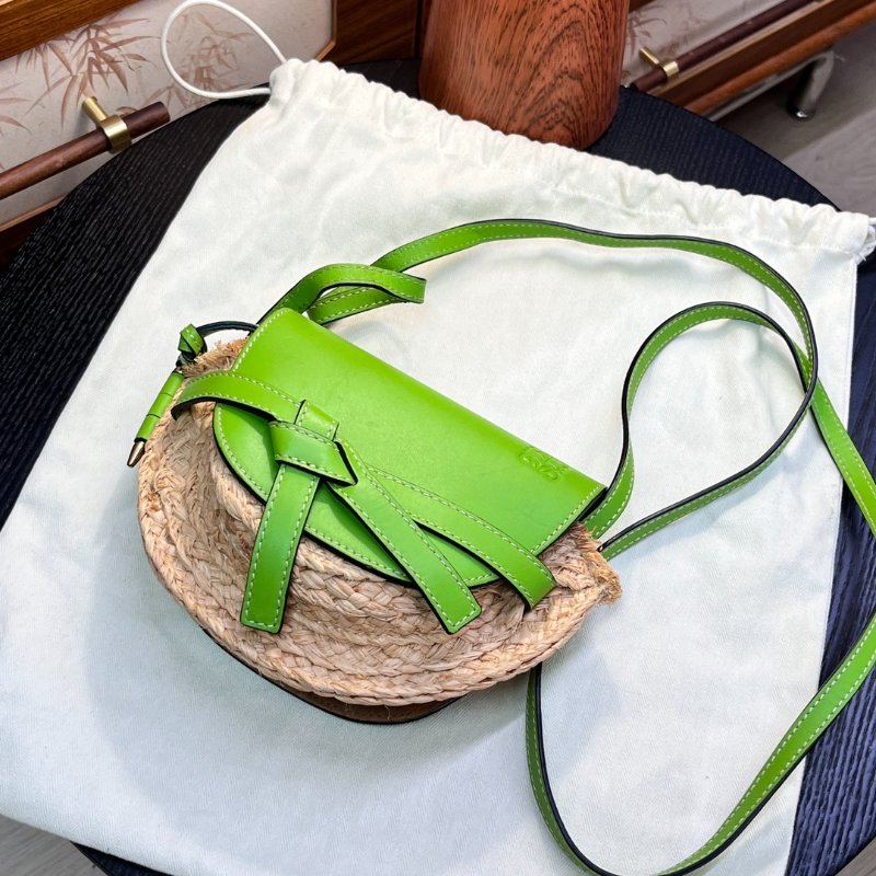 LOEWE 綠色草編拼皮 mini gate肩背斜背馬鞍包 19*13*8 98新配件塵袋-3