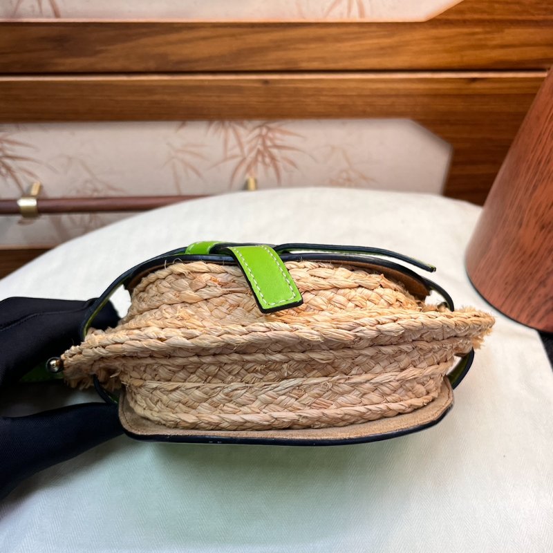 LOEWE 綠色草編拼皮 mini gate肩背斜背馬鞍包 19*13*8 98新配件塵袋-5