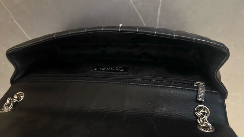 💗MYMluxurybag💗 Chanel 25cm 黑銀全皮袋 肩背袋-36