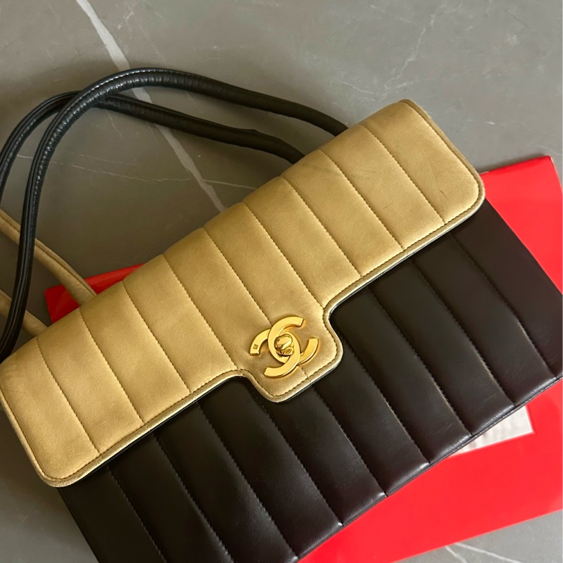 🩵MYMluxurybag🩵 Chanel 古董袋 全皮袋 米黑雙色-8