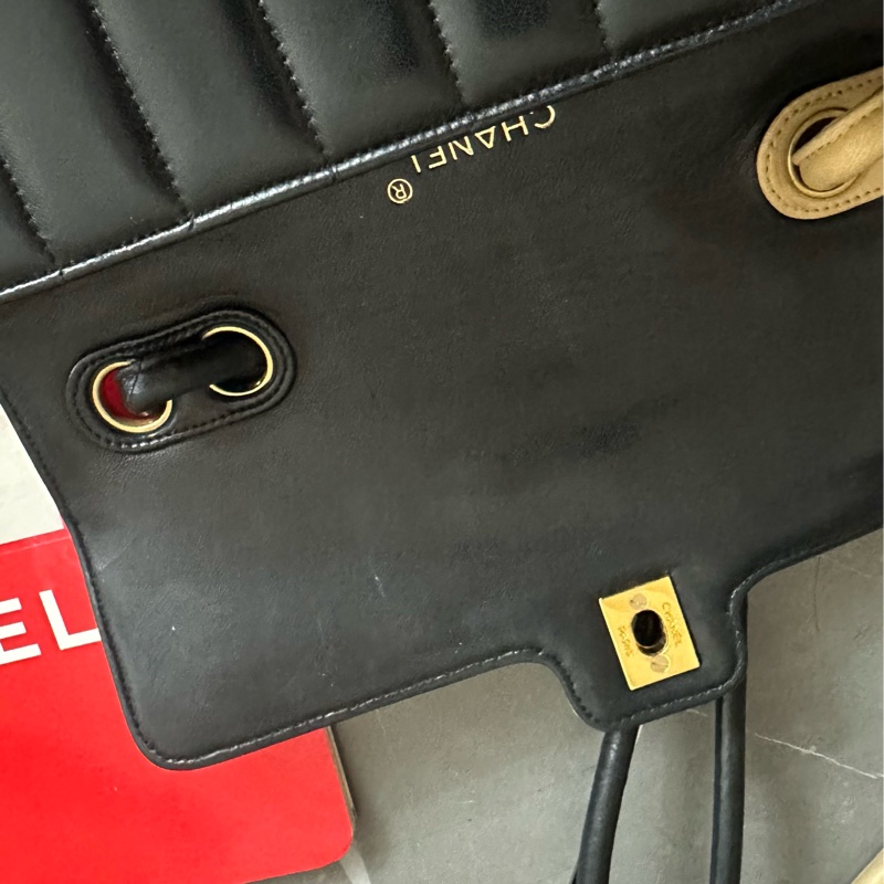 🩵MYMluxurybag🩵 Chanel 古董袋 全皮袋 米黑雙色-32