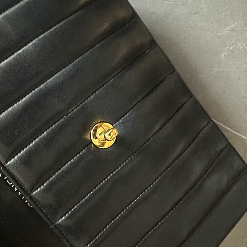 🩵MYMluxurybag🩵 Chanel 古董袋 全皮袋 米黑雙色-34