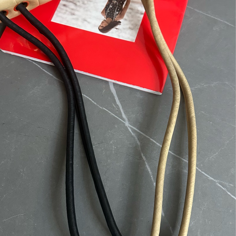 🩵MYMluxurybag🩵 Chanel 古董袋 全皮袋 米黑雙色-37